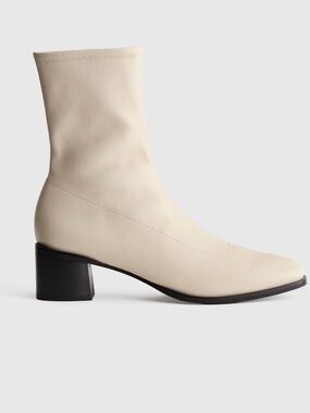 NIB Italian Leather Stretch Sock Bootie in Bone - Retail 164
